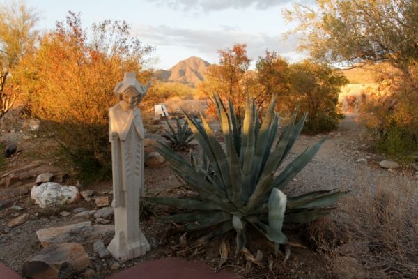 IMG_3541_DxO_raw_Taliesin_West_Skulptur_Forum.jpg