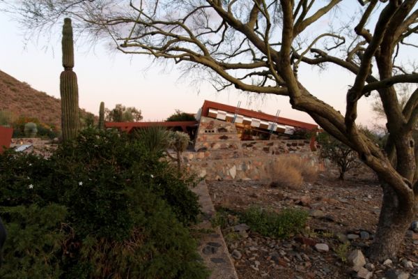 IMG_3543_DxO_raw_Taliesin_West_Forum.jpg