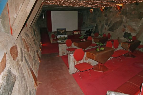 IMG_3584_DxO_Taliesin_West_Theaterraum_Forum.jpg