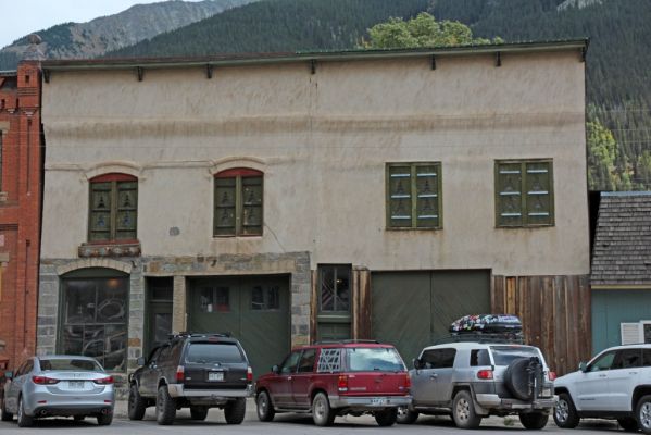 25 Silverton
