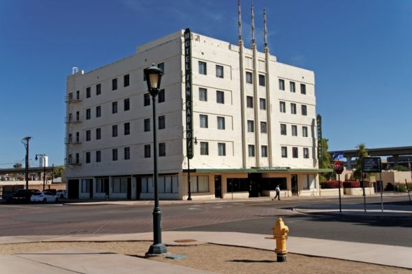 IMG_3750_DxO_raw_Yuma_Old_Town_Hotel_San_Carlos_Forum.jpg