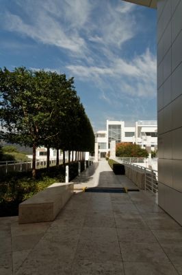 IMG_3881_DxO_raw_Los_Angeles_Getty_Center_Allee_Forum.jpg