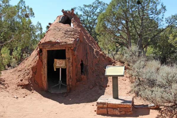 24 Navajo NM Hogan
