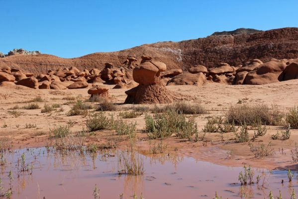 17 Goblin Valley
