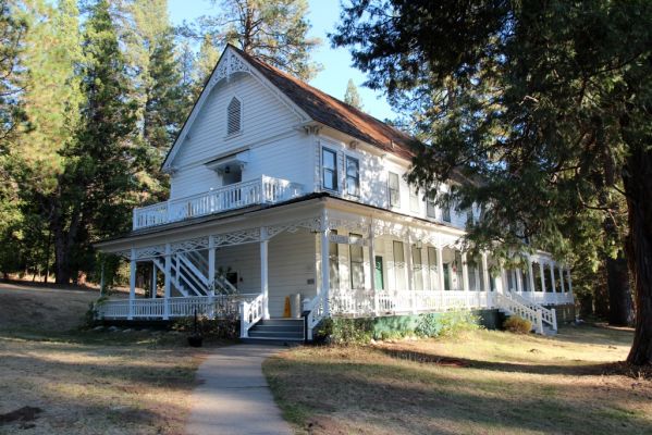 Wawona Hotel Washburne Cottage
