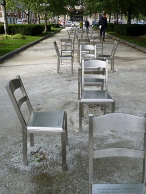 Quebec Chaises Poemes
