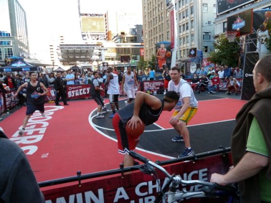 Toronto Dundas Square
