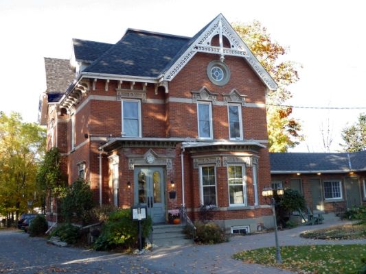 Gananoque Athlone Inn

