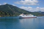 DSC02664 Queen Charlotte Sound Fähre im Gegenverkehr_k