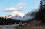 IMG_1925_Hwy_1_Richtung_BC_evtl_Mt_Field_forum.jpg