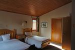 IMG_2168_Jasper_Bear_Hill_Lodge_forum.jpg