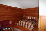 16 Moul Creek Lodge