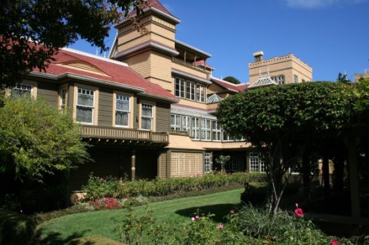 2006-10-02 08 Mistery House.jpg