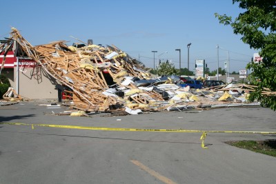 Campbellsville, Ky
Nach dem Unwetter
