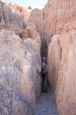 2006-09-25 06 Cathedral Gorge SP Slot Canyon.jpg