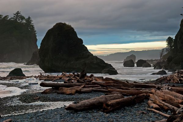 Ruby Beach
Nach einem regnerischen Tag im Nordwesten...
Schlüsselwörter: Ruby Beach Washington Pazifik Pazifischer Ozean Baumstamm