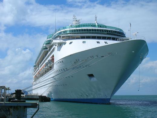 cruiseship.JPG