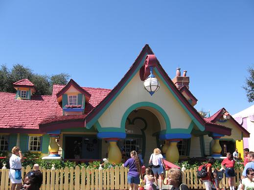 mickey_haus.JPG