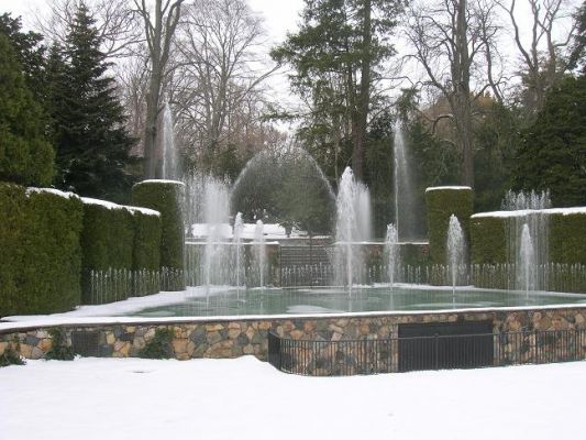 fountain~0.JPG