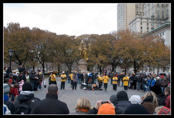 Breakdancer on 5th Avenue
