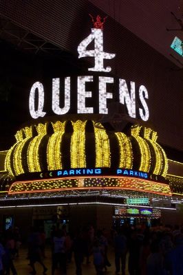 4 Queens Casino
