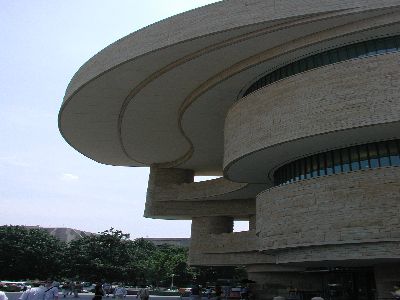 Washington: Architektur - Museum of the American Indian (aussen)
