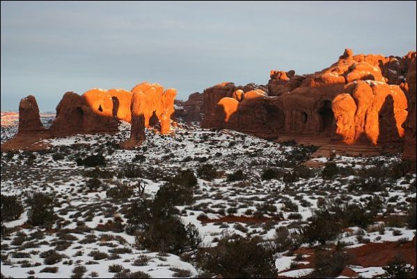 10_02__Arches_Sunrise_1.jpg
