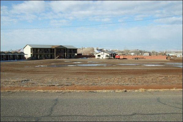 12_02__Hanksville_Whispering_Sands_Motel.jpg
