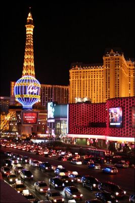14_02__Nachttour_Planet_Hollywood_Strip_Eiffel_Tower.jpg