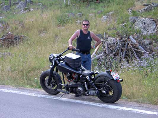 Needles_Highway_1.jpg
