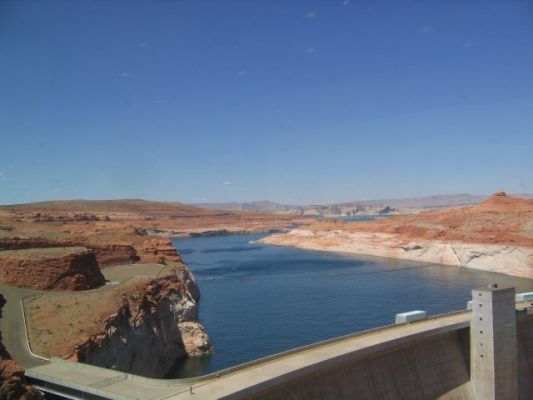 Glen Canyon Dam
Page

