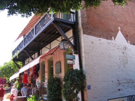 El Pueblo LA
