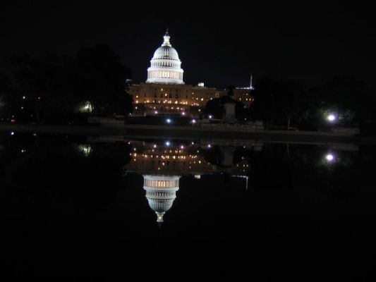 WDC bei Nacht

