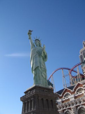 Feuer und Eis - Las Vegas und ein bißchen Natur im Jan. 2008
NY NY

