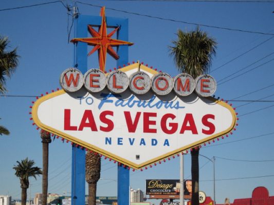 Feuer und Eis - Las Vegas und Nationalparks 2008
Vegas-Sign
