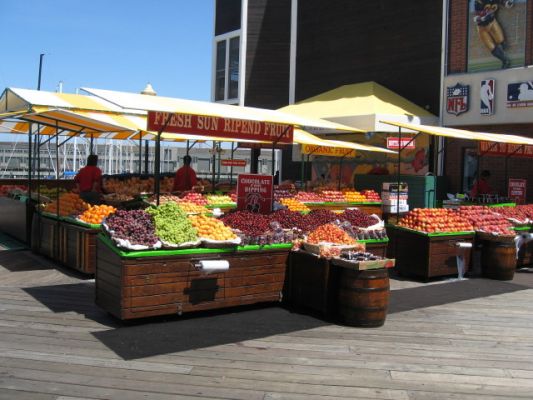 Obststand am Pier 39
