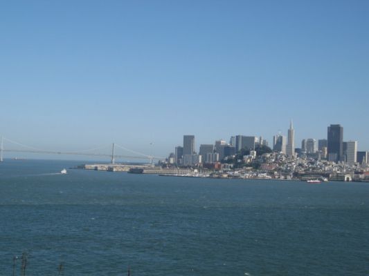 Blick von Alcatraz auf die Skyline von San Francisco
