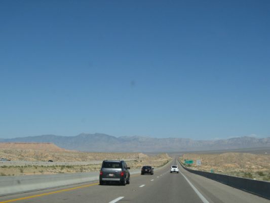 on the road again (Las Vegas - Richtung Osten)
