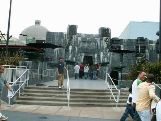 Universal Studios Van Helsing Fortress
*grusel*
