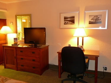 BW Station House Inn
