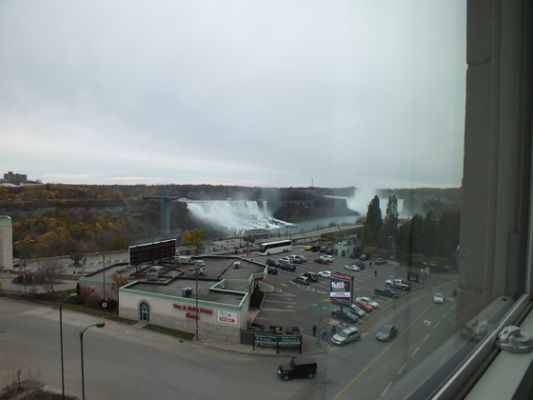 Niagara Falls Blick aus dem Crowne Plaza
