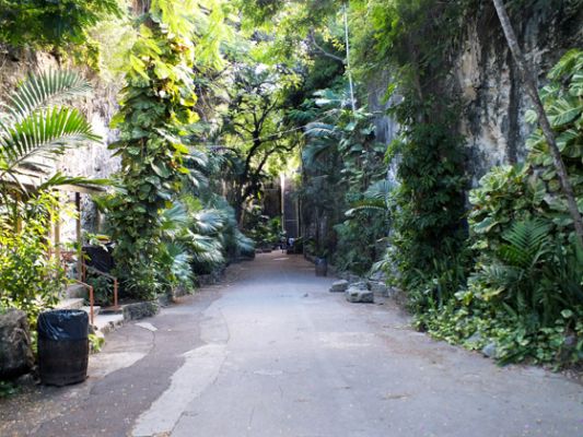 Nassau Queens Staircase
