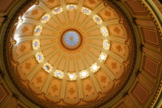 2006-10-06 08 State Capitol California Rotunda.jpg
