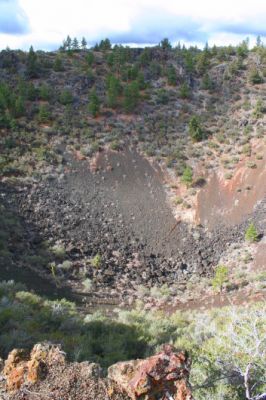 2006-10-17 08 Mammoth Crater.jpg