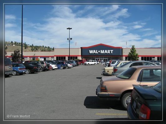Walmart in Kelowna
