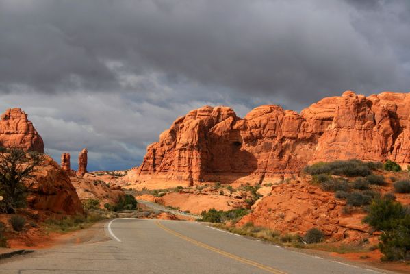 Arches N.P.
Gewitterstimmung - die Sonne bricht durch
Schlüsselwörter: Arches, Gewitter, Wolken