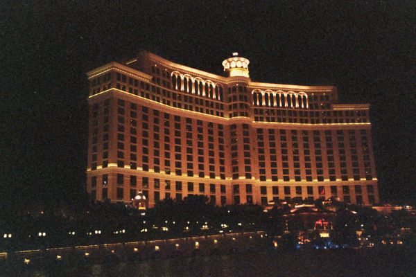 imm021_22A.jpg