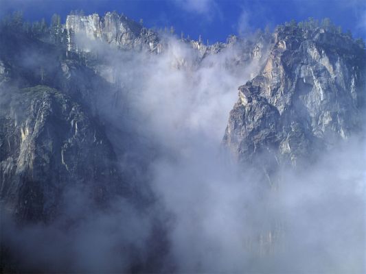 Berg_und_Wolken.jpg