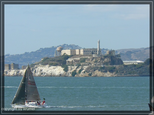 comp_50_alcatraz_mit_segler.jpg