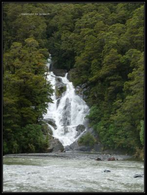 Fantail_Falls_(3).jpg